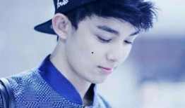 爱豆吃瓜娱乐器,独家揭秘“吃瓜娱乐器”背后的故事