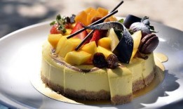 娱乐吃瓜酱第一块蛋糕