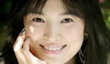 娱乐吃瓜宋慧乔,娱乐圈的瓜田，她如何成为焦点？