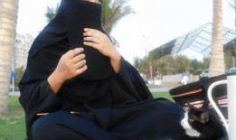 娱乐吃瓜君又上脚,新鞋上脚引发热议！