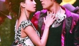 娱乐吃瓜女星敬酒,吃瓜群众直呼精彩！